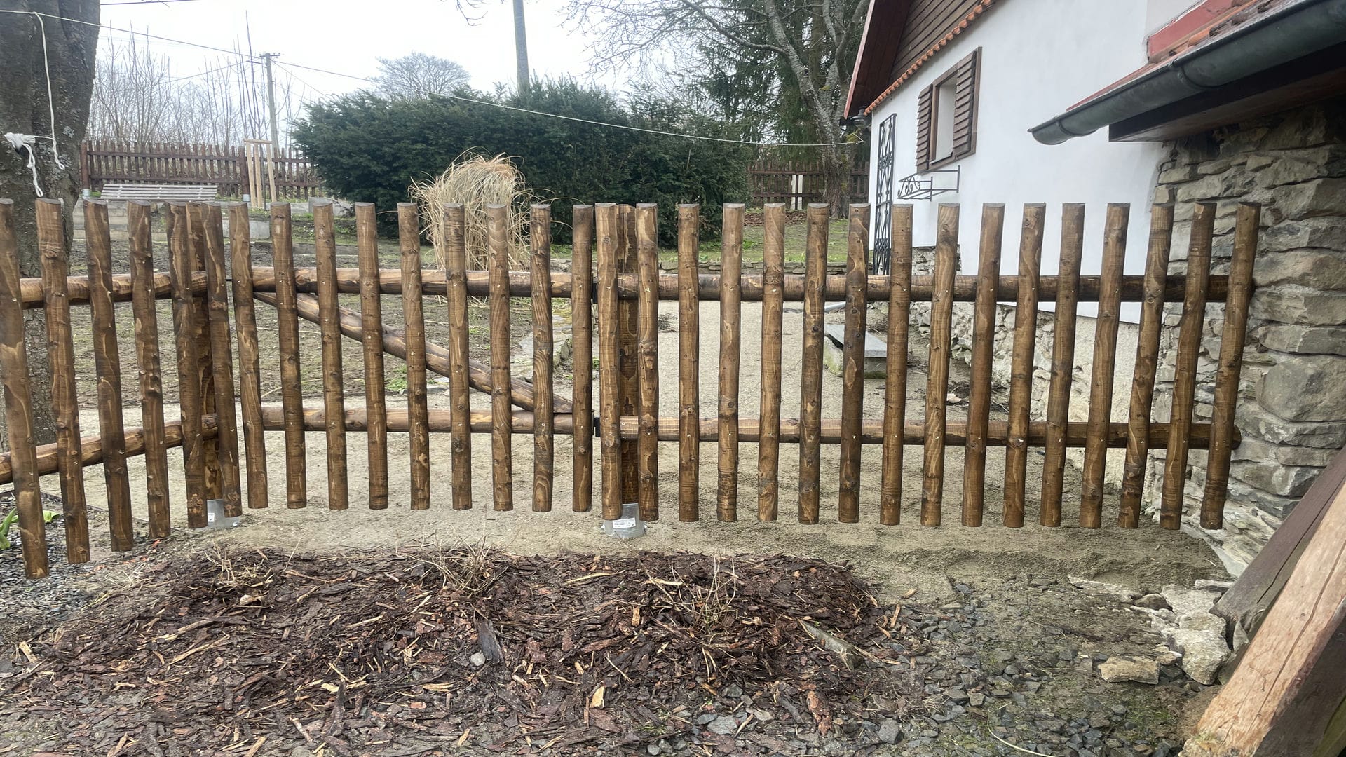 Obrázek 1 / Dřevěné ploty - strojně frézované   - realizace Skřípov 04-2023